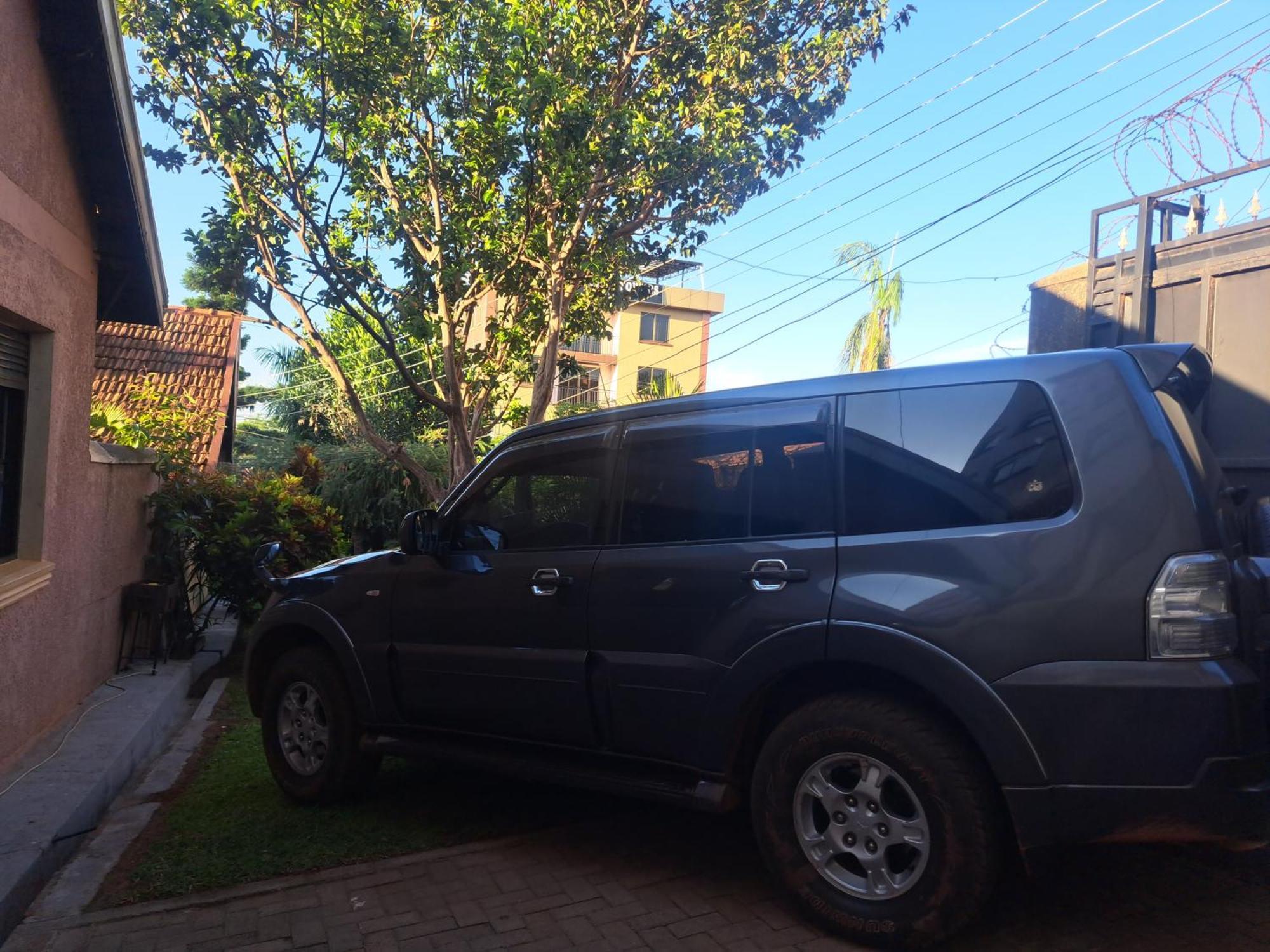 Tgs Homestay คัมพาลา ภายนอก รูปภาพ