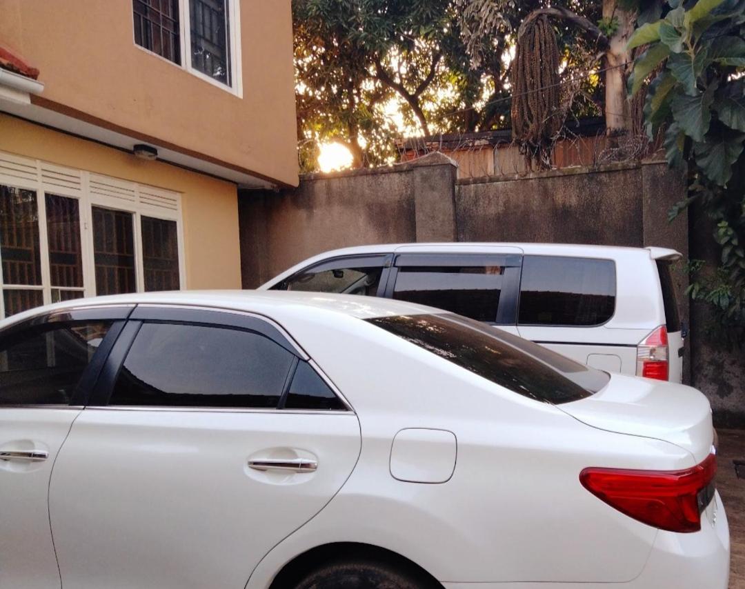 Tgs Homestay คัมพาลา ภายนอก รูปภาพ